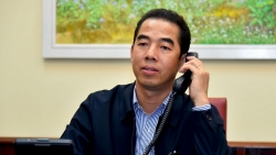 dai su quan viet nam tai singapore ho tro 35 cong dan bi mac ket vi covid 19