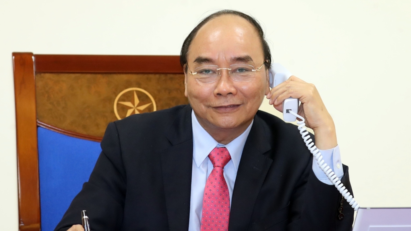 cong dong nguoi viet la cong dong nguoi nuoc ngoai duy nhat tai sec ho tro nuoc so tai chong covid 19