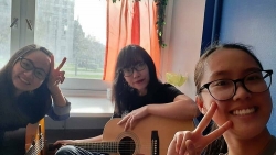 ngoc quyen chia se cuoc song sau ly hon o noi tam dich cua the gioi