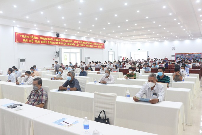 Vùng Cảnh sát biển 4 tổ chức tuyên truyền biển đảo cho ngư dân Vùng Cảnh sát biển 4 tổ chức tuyên truyền biển đảo cho ngư dân
