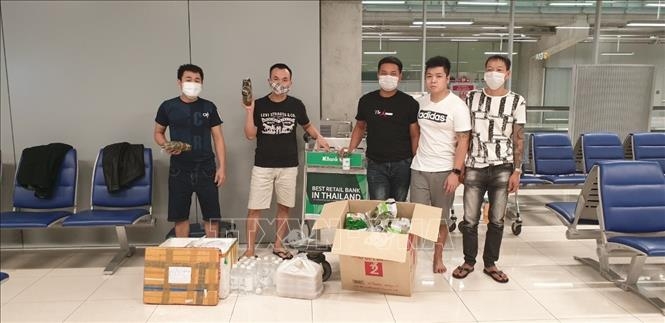 Đại sứ quán Việt Nam hỗ trợ công dân bị mắc kẹt tại Thái Lan và Malaysia dai su quan viet nam ho tro cong dan bi mac ket tai thai lan va malaysia