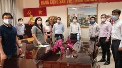 spe ung ho 600 khau trang va 200 lo nuoc rua tay toi benh vien dai hoc y duoc thanh pho ho chi minh