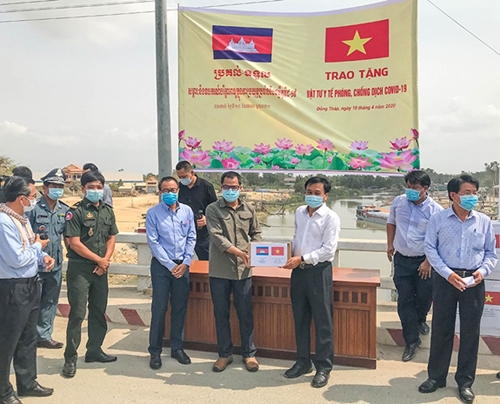Việt Nam viện trợ Campuchia và Myanmar phòng, chống COVID-19 viet nam vien tro campuchia va myanmar phong chong covid 19