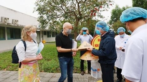 Bệnh nhân COVID-19 từ Anh Quốc: Cảm ơn Việt Nam đã giúp chữa khỏi bệnh