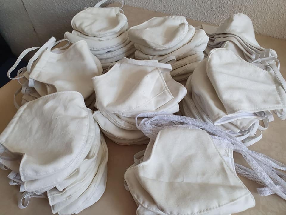 Người Việt tại Magdeburg, Đức may hàng ngàn chiếc khẩu trang giúp đẩy lùi COVID-19 nguoi viet tai magdeburg duc may hang ngan chiec khau trang giup day lui covid 19