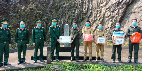 Biên phòng các tỉnh giáp biên tích cực giúp Lào, Campuchia chống COVID-19 bien phong cac tinh giap bien tich cuc giup lao campuchia chong covid 19