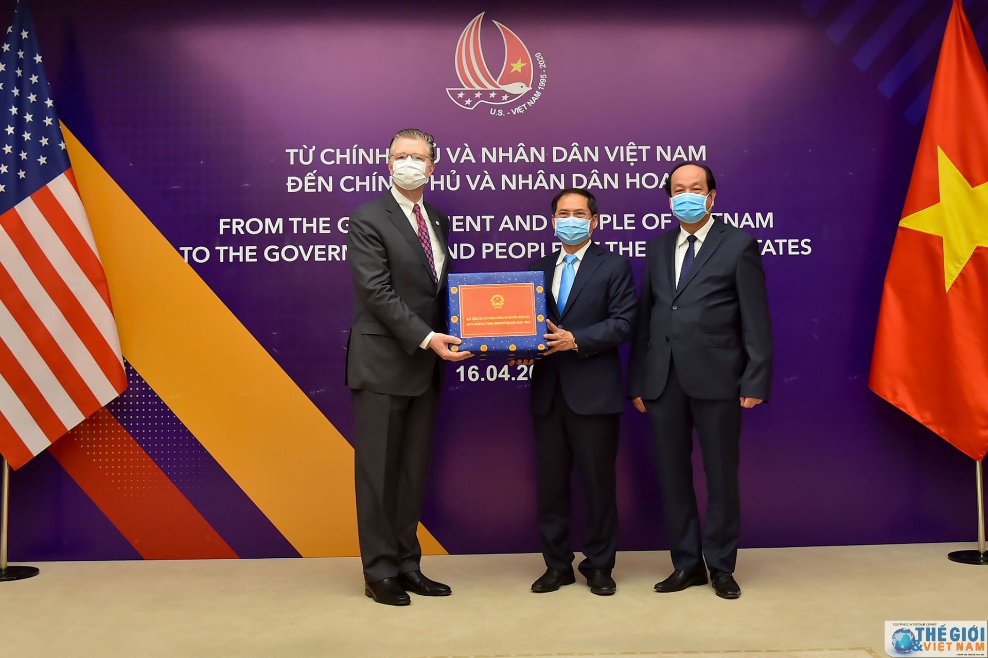 Thượng nghị sĩ Tom Cotton, Mỹ: Mãi biết ơn sự giúp đỡ từ những người bạn ở Việt Nam thuong nghi si tom cotton my mai biet on su giup do tu nhung nguoi ban o viet nam