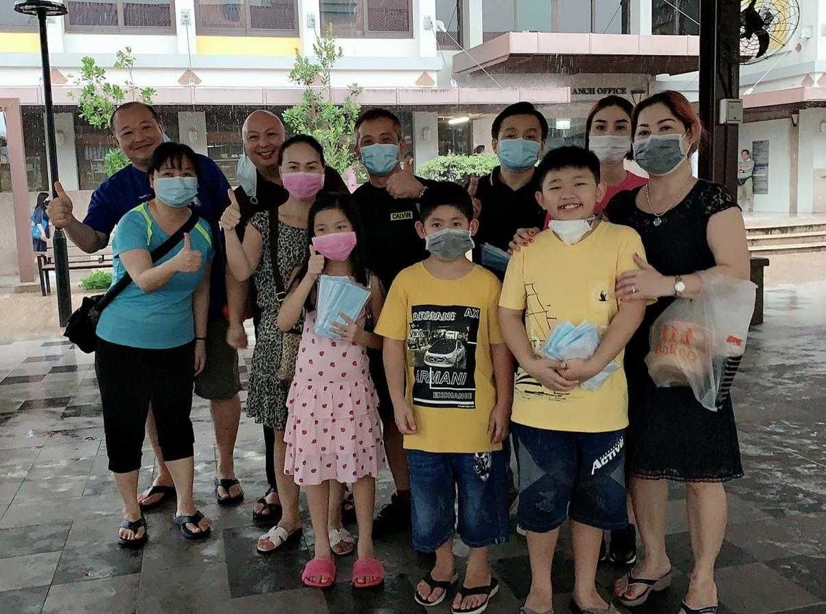Người Việt tại Nga, Singapore chung tay tặng khẩu trang cùng nước sở tại chống COVID-19 nguoi viet tai nga singapore chung tay tang khau trang cung nuoc so tai chong covid 19