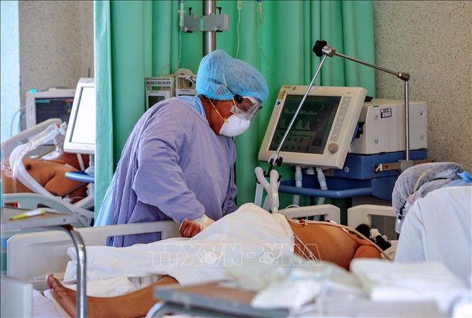 COVID-19: Thế giới có 2,3 triệu ca bệnh, châu Âu có trên 100.000 người tử vong covid 19 the gioi co 23 trieu ca benh chau au co tren 100000 nguoi tu vong