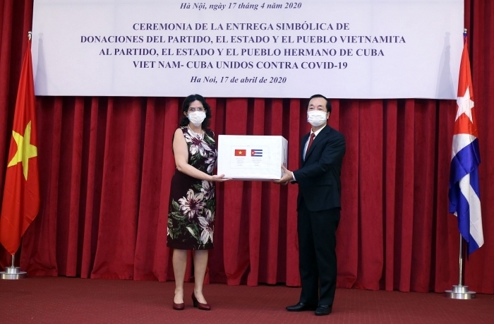 Câu lạc bộ cựu sinh viên Việt Nam tại Cuba quyên góp hơn 700 triệu đồng ủng hộ nước bạn chống COVID-19 cau lac bo cuu sinh vien viet nam tai cuba quyen gop hon 700 trieu dong ung ho nuoc ban chong covid 19