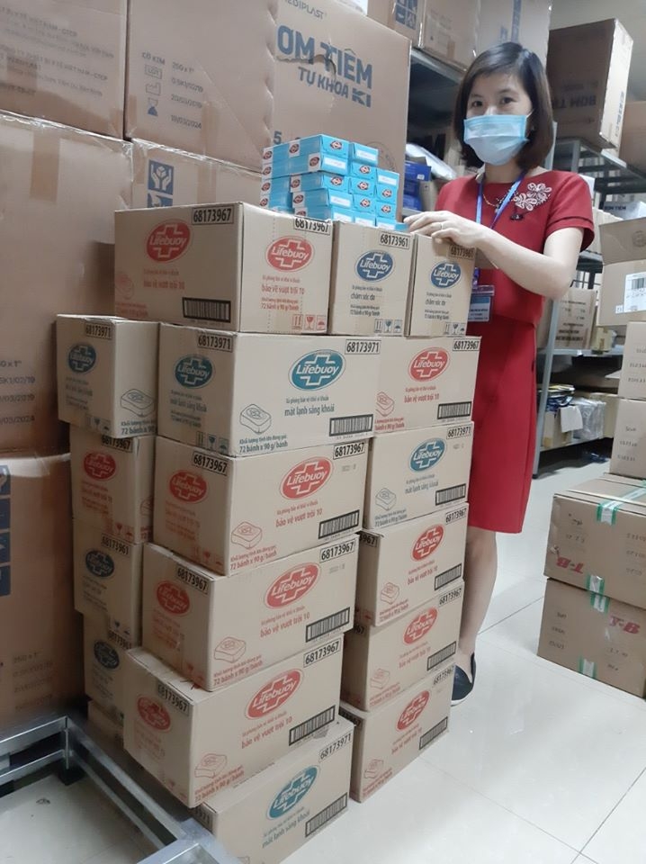 HKI tài trợ 760 bánh xà phòng và 168 chai nước rửa tay giúp Lai Châu chống COVID-19 hki tai tro 760 banh xa phong va 168 chai nuoc rua tay giup lai chau chong covid 19