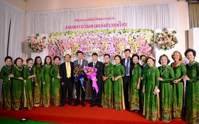 Hội người Việt Nam toàn Thái ủng hộ 860.000 Baht giúp quê hương chống COVID-19 hoi nguoi viet nam toan thai ung ho 860000 baht giup que huong chong covid 19