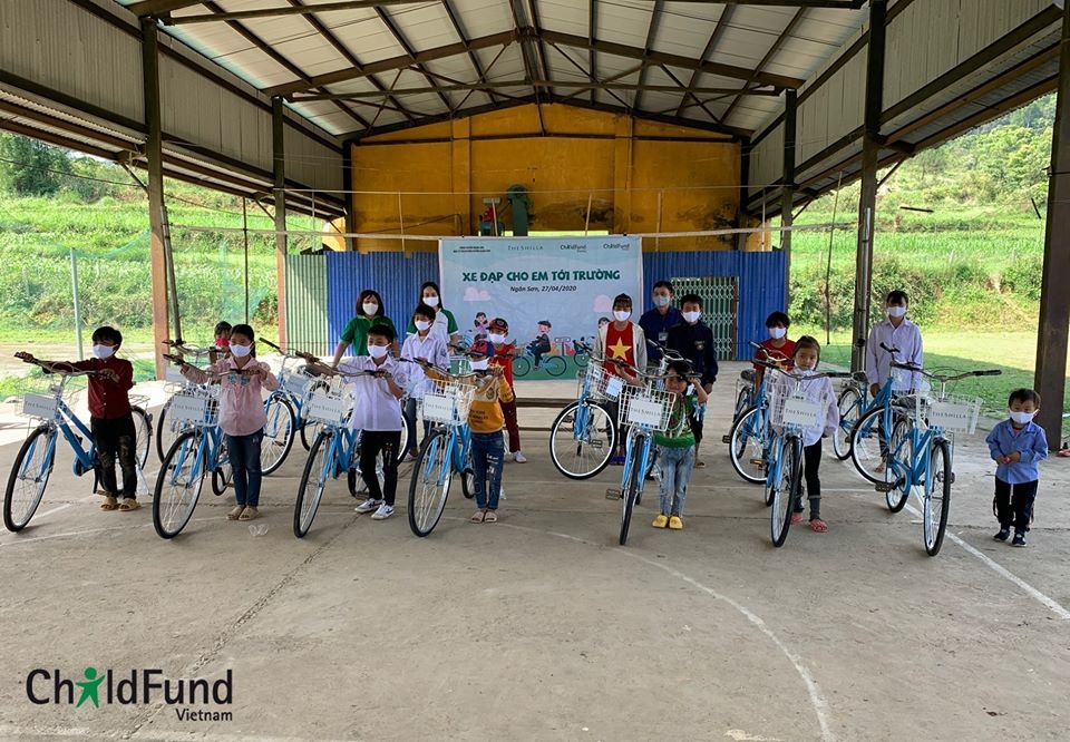 ChildFund trao tặng xe đạp cho trẻ em nghèo tại Bắc Kạn và Cao Bằng childfund trao tang xe dap cho tre em ngheo tai bac kan va cao bang