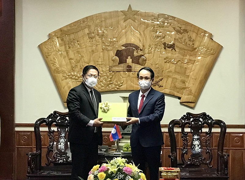 Vun đắp cho tình hữu nghị giữa tỉnh Quảng Bình (Việt Nam) và các tỉnh của Lào Vun đắp cho tình hữu nghị giữa tỉnh Quảng Bình (Việt Nam) và các tỉnh của Lào