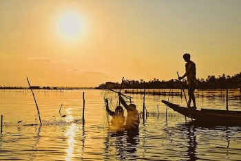 'Biển hồ' thanh bình ở miền Tây - nơi ngắm hoàng hôn đẹp nhất cực Nam Tổ quốc