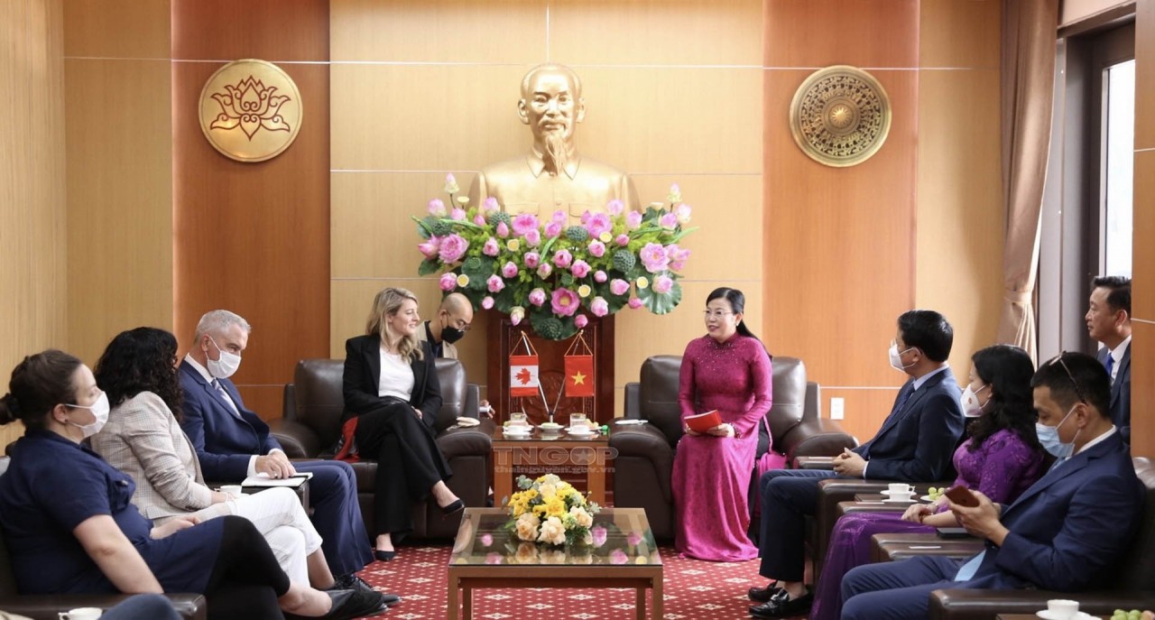 Thái Nguyên muốn hợp tác với Canada trên các lĩnh vực phát triển kinh tế, xã hội Thái Nguyên muốn hợp tác với Canada trên các lĩnh vực phát triển kinh tế, xã hội