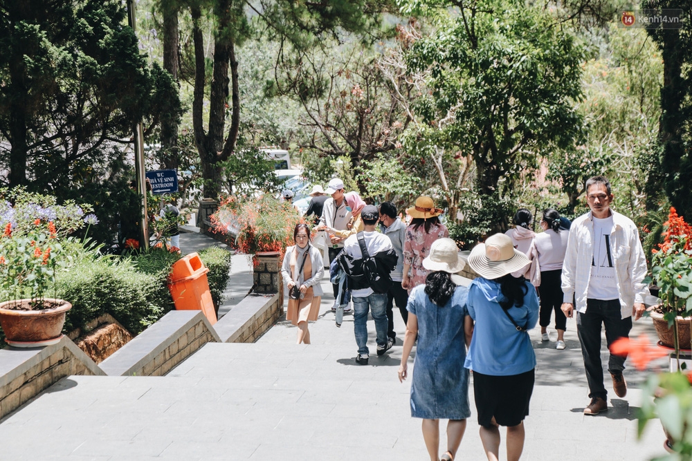 Nghỉ lễ 30/4-1/5: Nơi đông nghẹt khách, chỗ thưa vắng hiếm có nghi le 304 15 noi dong nghet khach cho thua vang hiem co