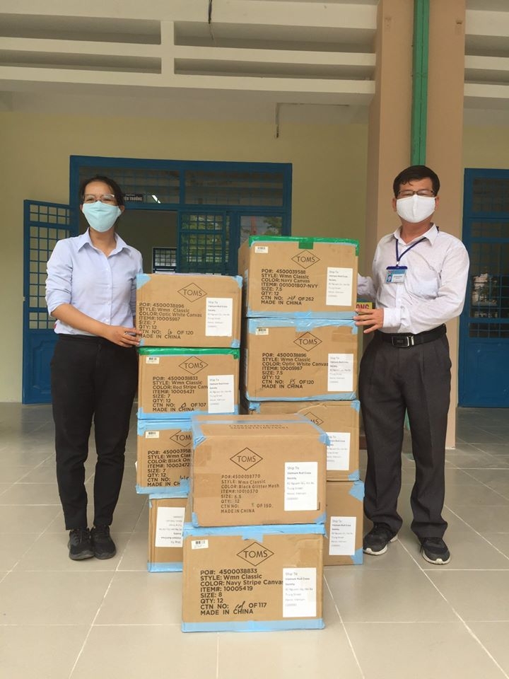 HKI đồng hành tài trợ 1.300 đôi giầy cho học sinh nghèo vượt khó tại tỉnh Trà Vinh hki dong hanh tai tro 1300 doi giay cho hoc sinh ngheo vuot kho tai tinh tra vinh