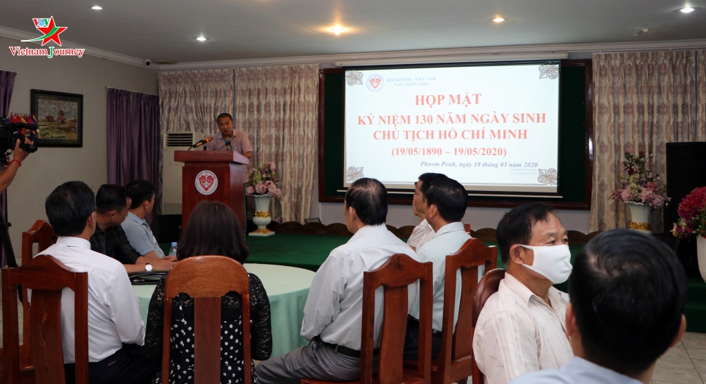 Cộng đồng người Việt Nam tại Campuchia họp mặt kỷ niệm 130 năm ngày sinh Chủ tịch Hồ Chí Minh cong dong nguoi viet nam tai campuchia hop mat ky niem 130 nam ngay sinh chu tich ho chi minh