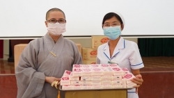nguoi viet tai my ho tro hang ngan bua an nong toi cac benh vien tuyen dau chong covid 19