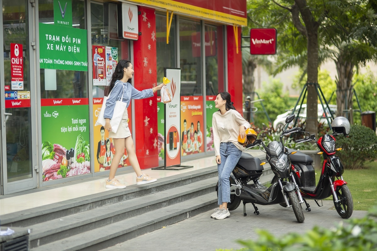 VinFast cho thuê, đổi pin xe điện: “Lợi cả đôi đường” vinfast cho thue doi pin xe dien loi ca doi duong