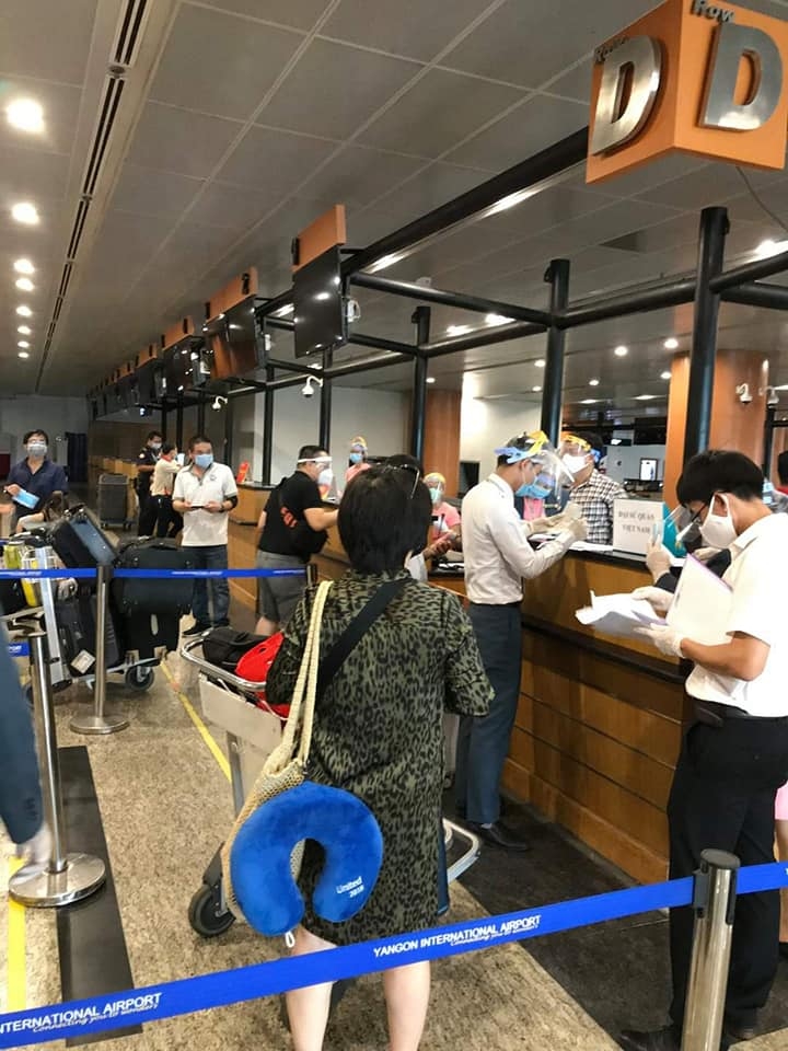 240 công dân Việt Nam từ Myanmar đã về nước an toàn 240 cong dan viet nam tu myanmar da ve nuoc an toan