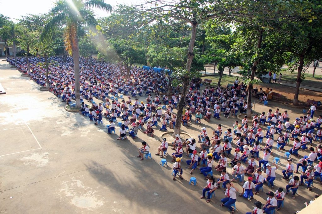 RENEW tặng bồn rửa tay sát khuẩn cho hơn 900 học sinh Tiểu học Gio Linh, Quảng Trị renew tang bon rua tay sat khuan cho hon 900 hoc sinh tieu hoc gio linh quang tri