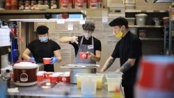 nhat ban can nhac som cho khach viet nhap canh tro lai