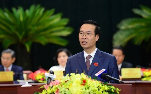 Bộ Chính trị ban hành quy định về luân chuyển cán bộ Bộ Chính trị ban hành quy định về luân chuyển cán bộ