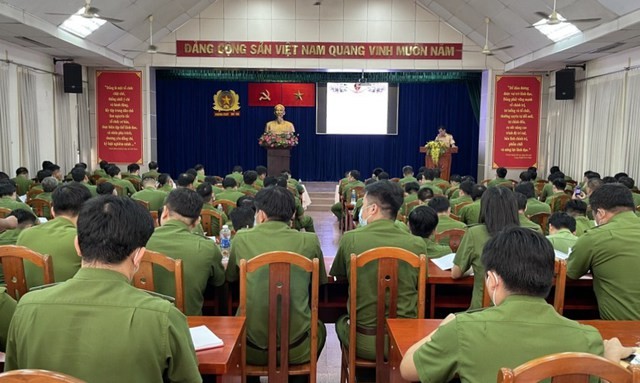 Từ 21/5, công an xã tại 5 huyện thành phố Hồ Chí Minh được cấp biển số xe máy Từ 21/5, công an xã tại 5 huyện thành phố Hồ Chí Minh được cấp biển số xe máy