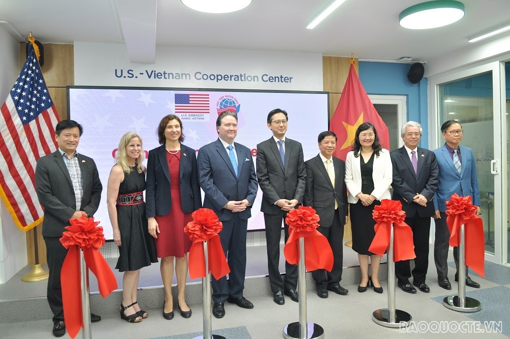 Khánh thành Trung tâm Hợp tác Việt Nam-Hoa Kỳ tại Học viện Ngoại giao Khánh thành Trung tâm Hợp tác Việt Nam-Hoa Kỳ tại Học viện Ngoại giao