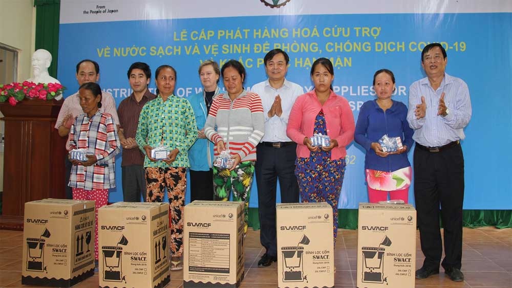 unicef ho tro 500 ho dan chiu anh huong cua han han va dich covid 19 tai 3 xa thuoc tinh ninh thuan