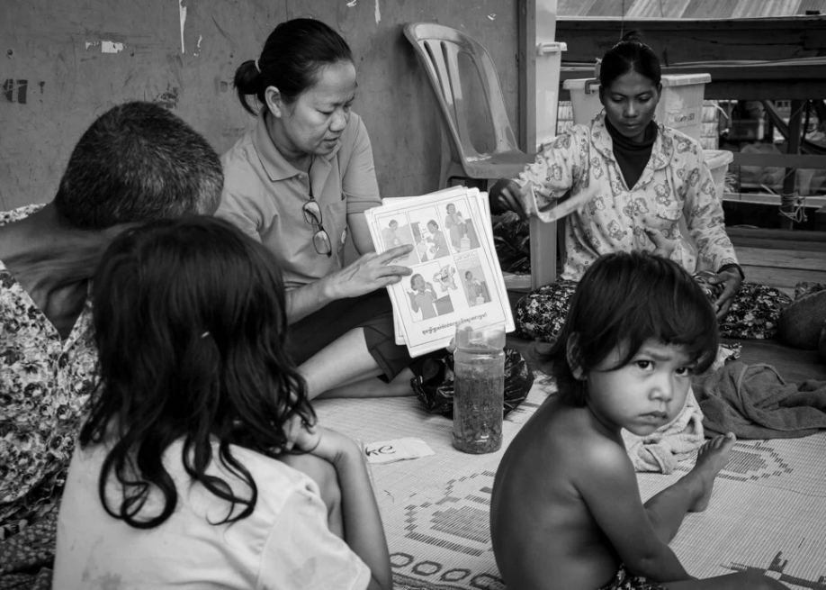 Phòng khám nổi Peam Bang tại Biển Hồ phong kham noi peam bang tai bien ho