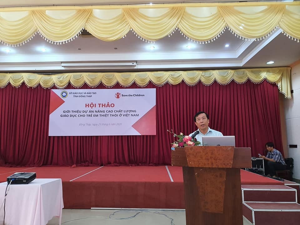 Ông Nguyễn Minh Tâm- Phó Giám đốc Sở GD-ĐT Đồng Tháp phát biểu khai mạc hội thảo giới thiệu dự án. ong nguyen minh tam pho giam doc so gd dt dong thap phat bieu khai mac hoi thao gioi thieu du an