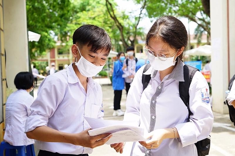 Hồ sơ dự thi vào 10 tại các trường tư thục ở Hà Nội cao kỷ lục Hồ sơ dự thi vào 10 tại các trường tư thục ở Hà Nội cao kỷ lục
