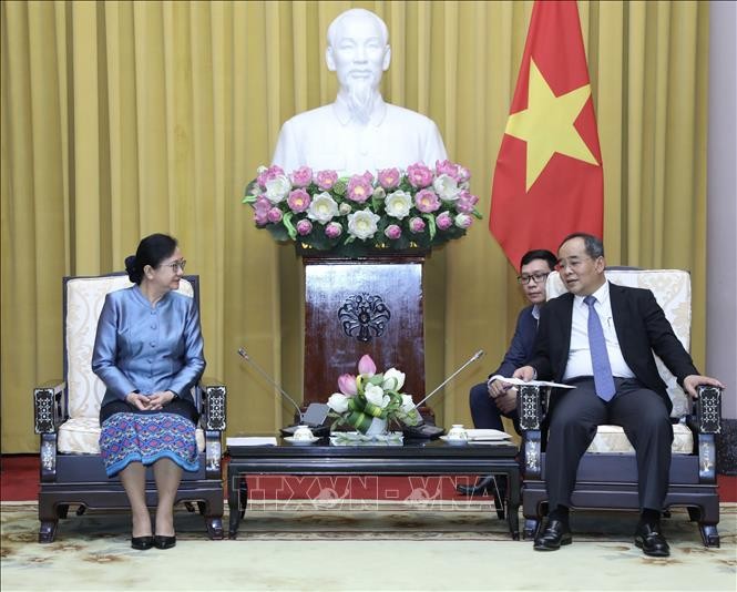 Thắt chặt mối quan hệ hữu nghị vĩ đại giữa Việt Nam - Lào Thắt chặt mối quan hệ hữu nghị vĩ đại giữa Việt Nam - Lào
