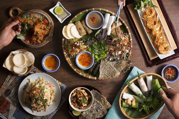 Chọn hơn 100 món đặc sản địa phương cho Chọn hơn 100 món đặc sản địa phương cho