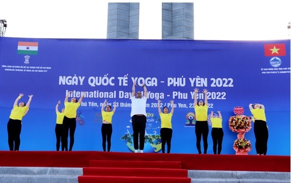 Phú Yên kỷ niệm Ngày Quốc tế Yoga lần thứ 8 Phú Yên kỷ niệm Ngày Quốc tế Yoga lần thứ 8