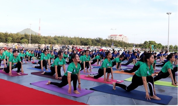 Phú Yên kỷ niệm Ngày Quốc tế Yoga lần thứ 8 Phú Yên kỷ niệm Ngày Quốc tế Yoga lần thứ 8
