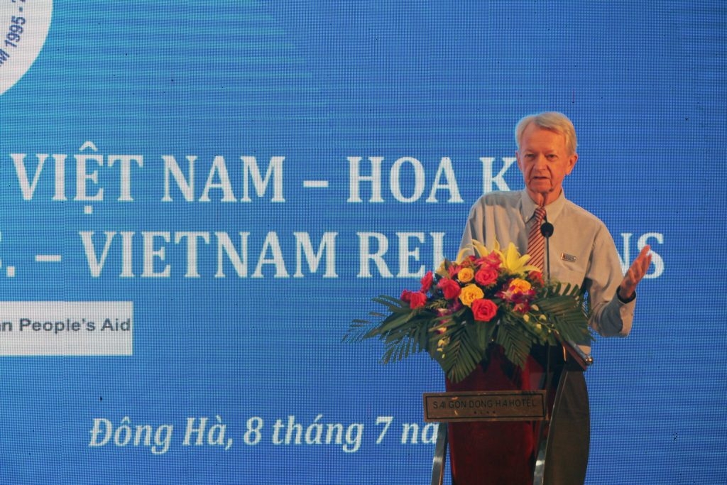 ong chuck searcy noi chuyen va trinh bay trong su kien ky niem 25 quan he viet nam hoa ky anh renew