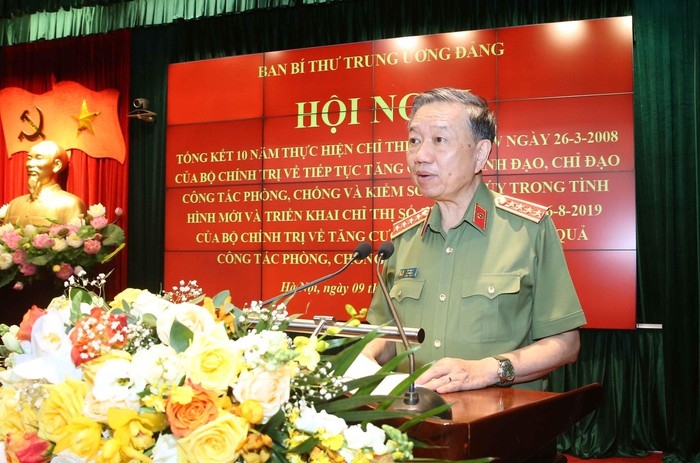 Bộ trưởng Bộ Công an Tô Lâm phát biểu tại hội nghị. bo truong bo cong an to lam phat bieu tai hoi nghi