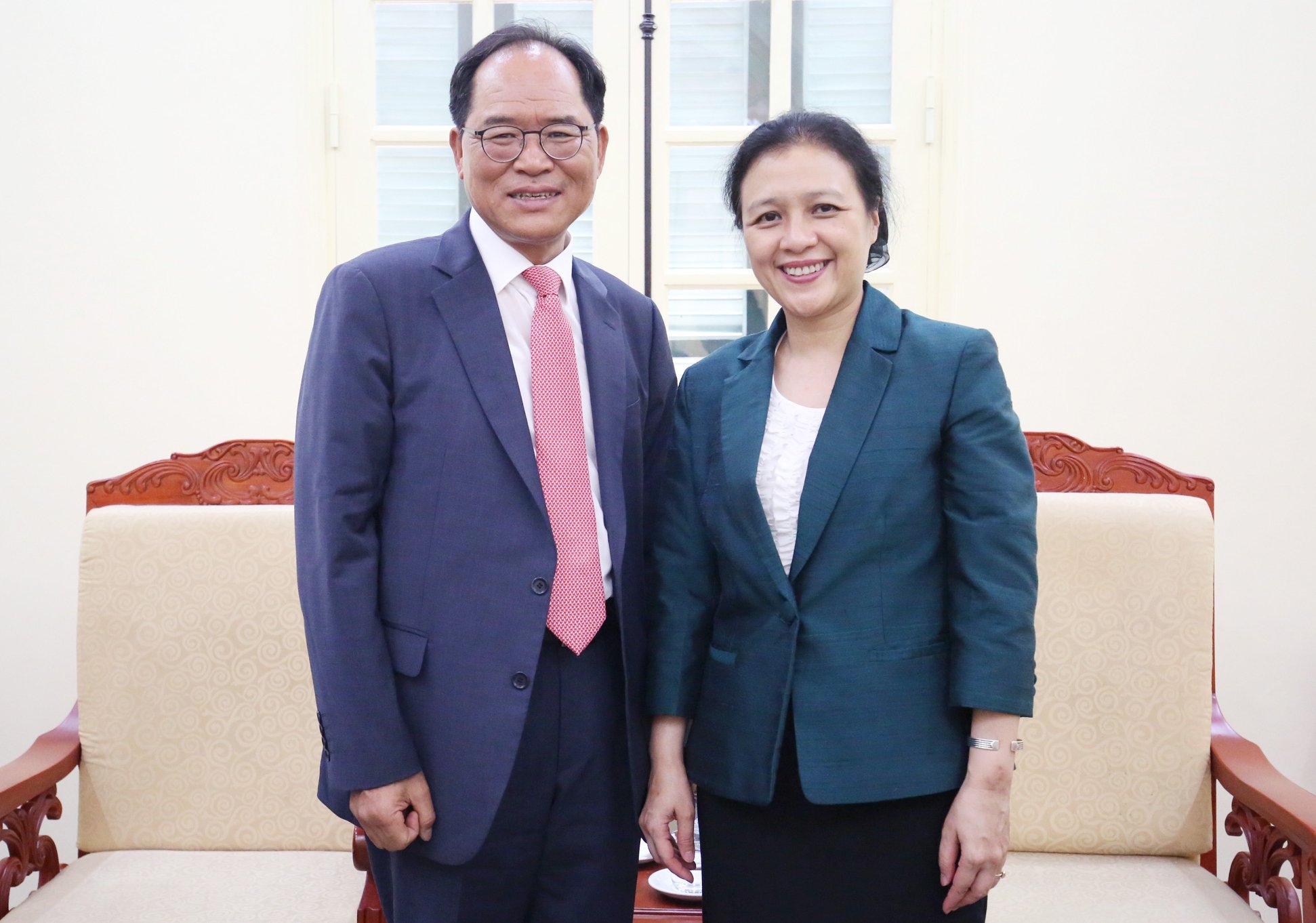 VUFO rất trân trọng đóng góp của những người bạn Hàn Quốc vufo rat tran trong dong gop cua nhung nguoi ban han quoc