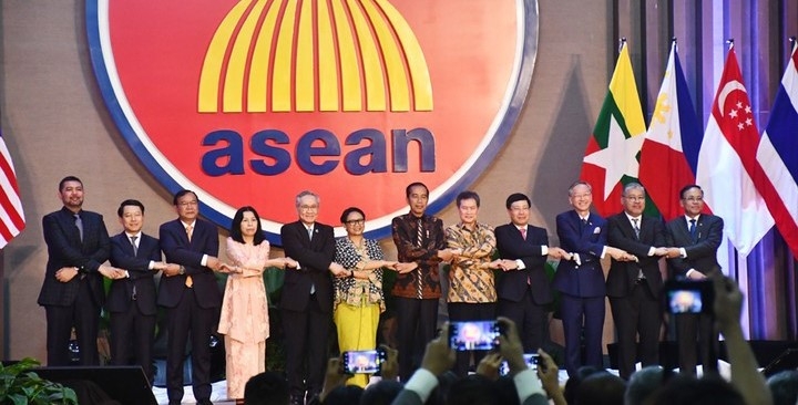 Phó Thủ tưởng Phạm Binh Minh tham dự các hoạt động kỉ niệm ngày thành lập ASEAN. pho thu tuong pham binh minh tham du cac hoat dong ki niem ngay thanh lap asean