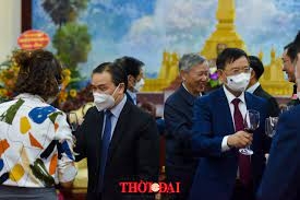 越南友好组织联合会、越老友好协会祝贺2022年老挝的传统新年节 越南友好组织联合会、越老友好协会祝贺2022年老挝的传统新年节