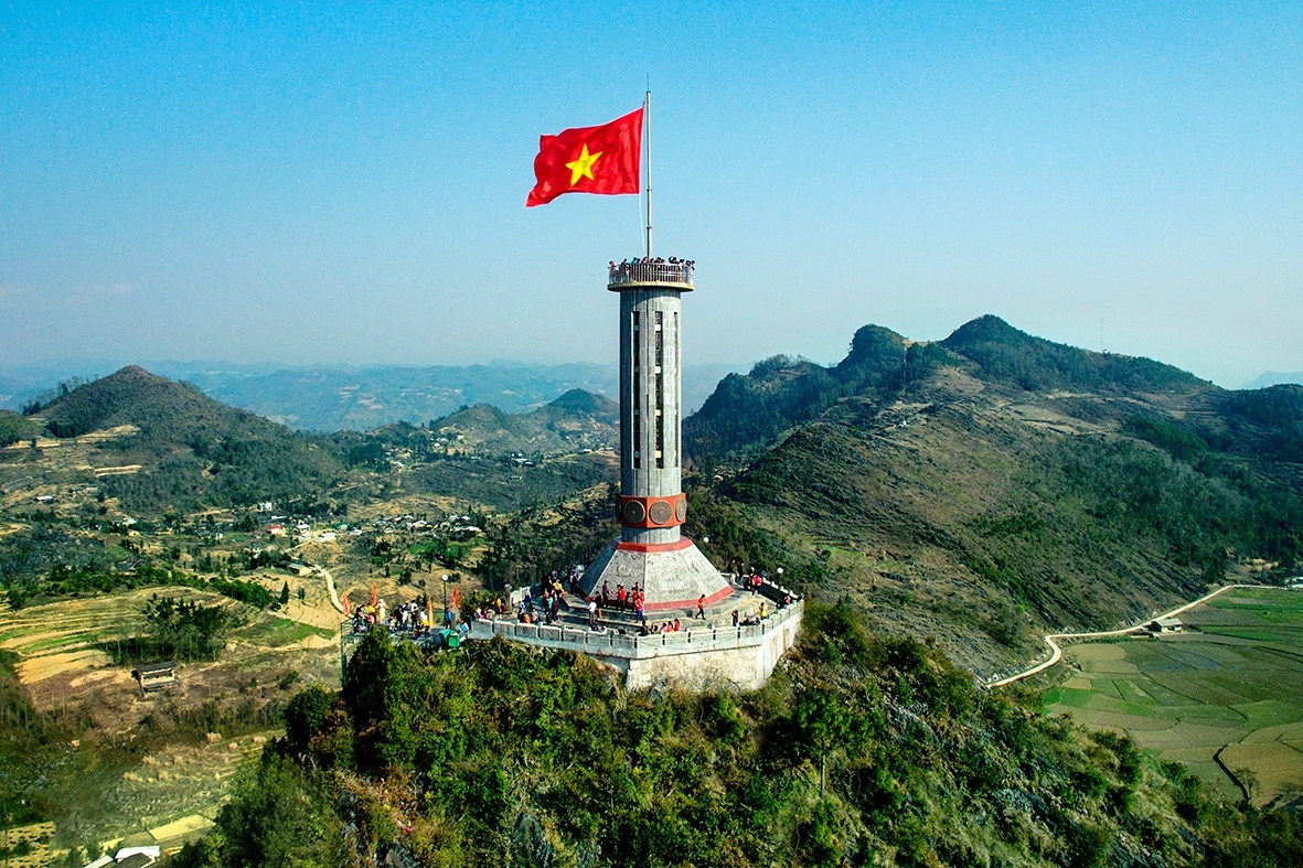 神圣的龙鼓旗台