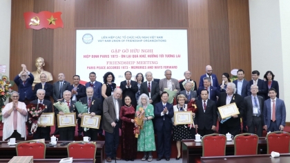 越南始终铭记国际大团结精神