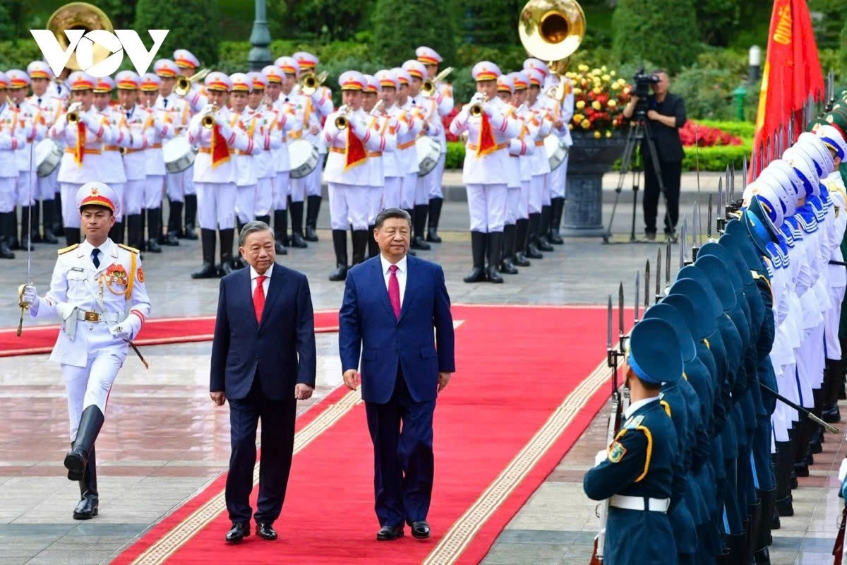 Tổng Bí thư Tô Lâm chủ trì lễ đón chính thức Tổng Bí thư, Chủ tịch nước Trung Quốc Tập Cận Bình thăm cấp Nhà nước đến Việt Nam