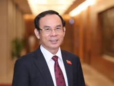 确保党的第十四次全国代表大会文件成为革新思想与行动、激发发展渴望的动力