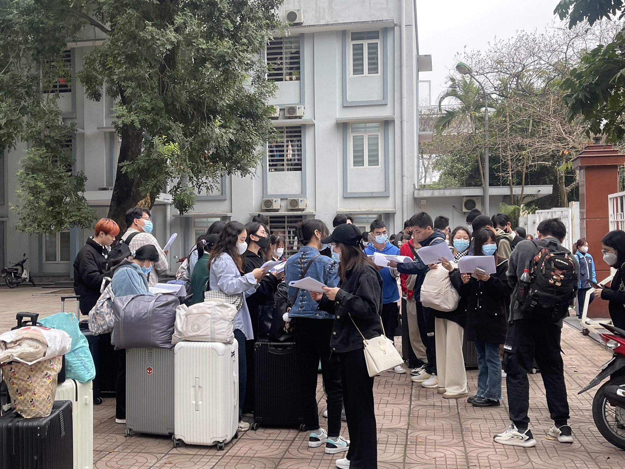 越南商业大学喜迎中国留学生 越南商业大学喜迎中国留学生