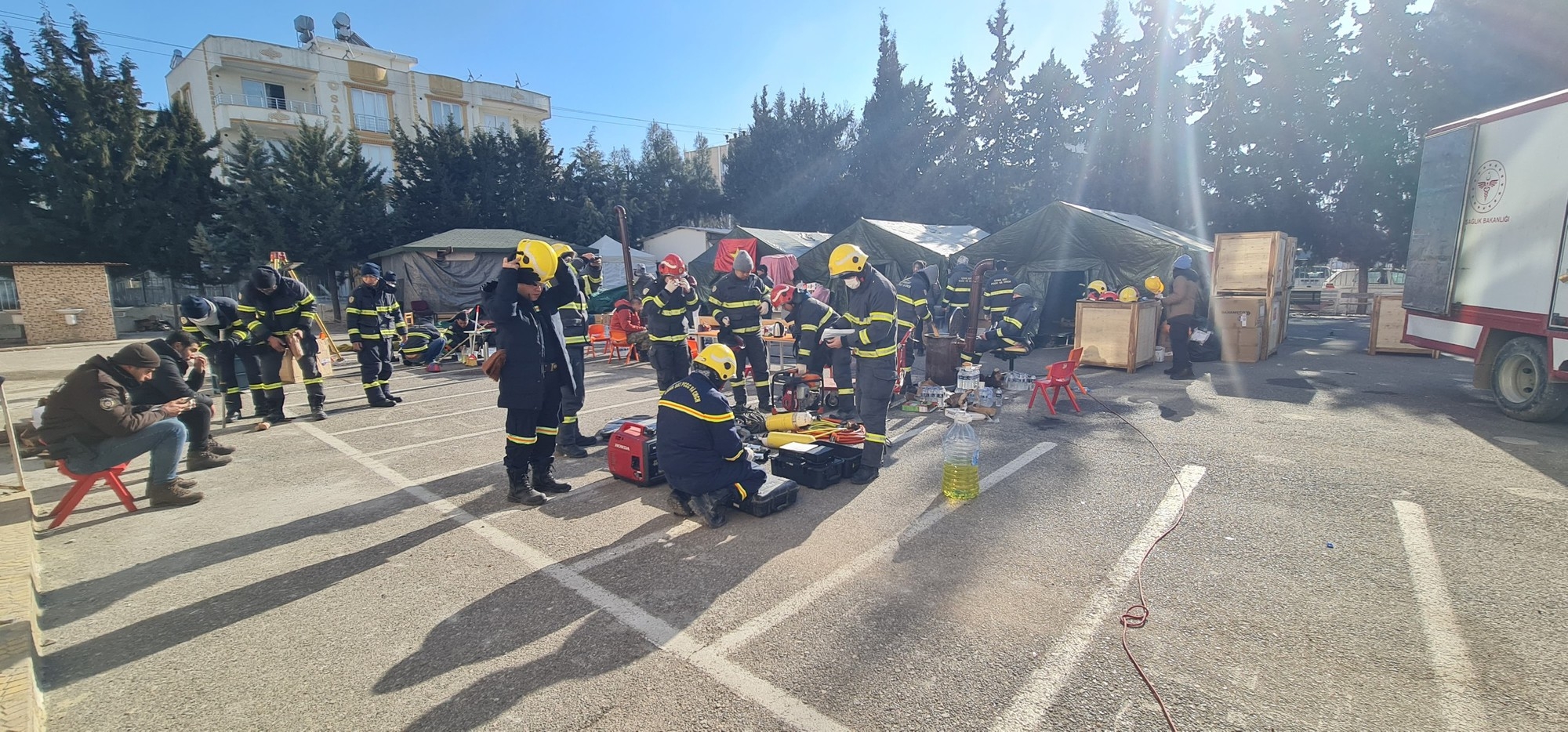 Bản in : 土耳其和叙利亚地震：国际舆论高度评价越南救灾力量的热情与专业水平 | Vietnam+ (VietnamPlus)